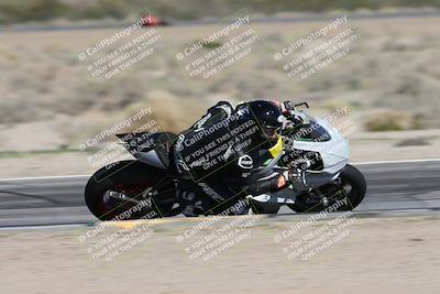 media/Jan-15-2026-Racers Edge (Thu) [[dfebeb70ab]]/2-A Group/Session 3 (Turn 15 Inside Pans)/